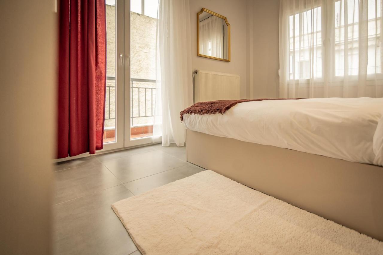 Apollo'S Apartment On Radio City Midas Home 테살로니키 외부 사진