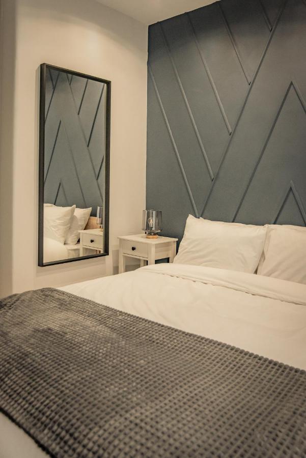 Apollo'S Apartment On Radio City Midas Home 테살로니키 외부 사진